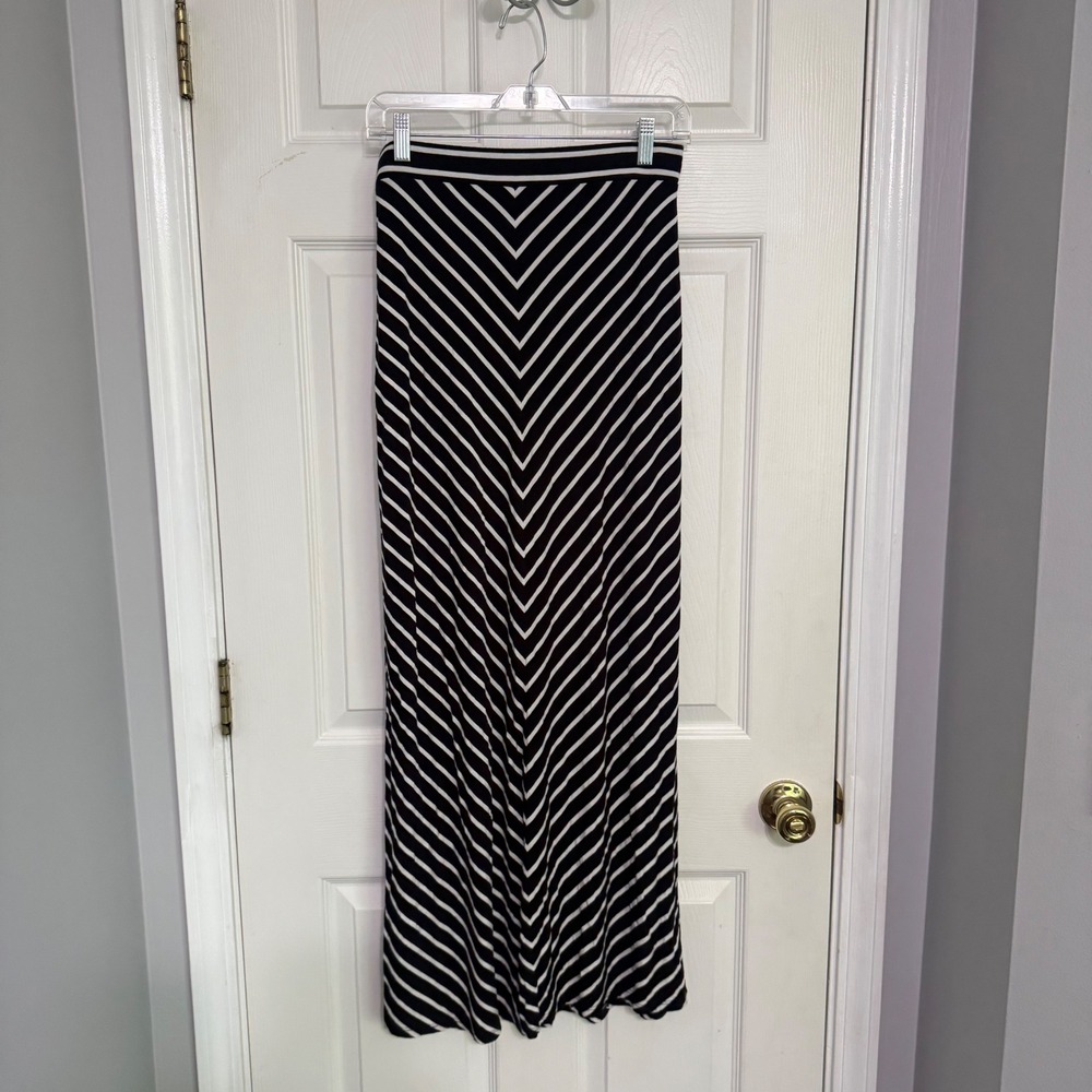 Loft Womens Black White Chevron Striped Maxi Skirt Small Jersey Knit Stretch